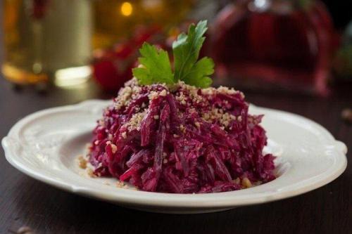 Можно ли приготовить салаты по этим рецептам для большого количества людей. 20 дешевых и простых салатов на скорую руку