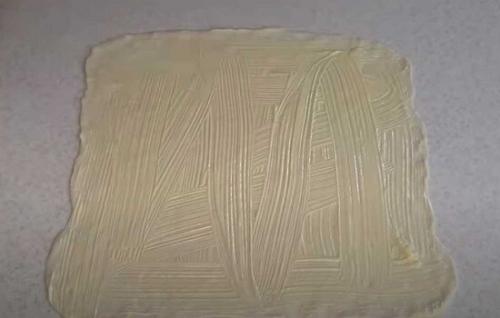 Как приготовить вкусное слоеное тесто. Слоёное тесто в домашних условиях — быстрые рецепты приготовления