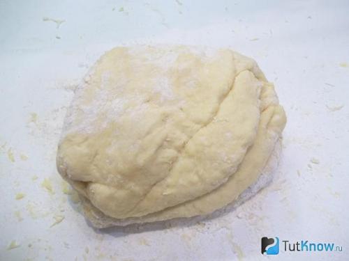 Быстрое слоеное дрожжевое тесто. Слоено-дрожжевое тесто быстрого приготовления 11