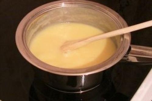 Можно ли запекать пирожные трубочки с кремом без слоеного теста в микроволновке. Эклеры в микроволновке