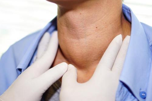 Как уменьшить узлы на щитовидке. Виды и степени патологии