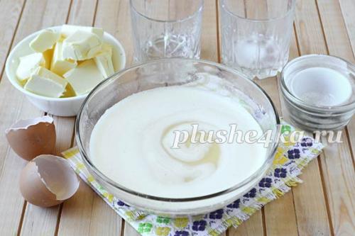 Что нужно для приготовления новогоднего торт-полена из слоеного теста. Ингредиенты