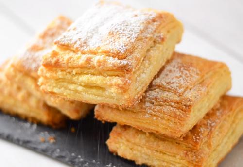 Быстрое слоеное тесто на кефире. Быстрый рецепт слоек на кефире