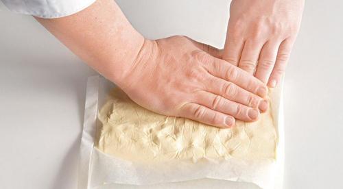 Как приготовить слоеное тесто в домашних условиях. Слоеное тесто 06