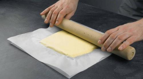 Воздушное и нежное слоеное тесто за несколько минут. Как приготовить слоеное дрожжевое тесто?