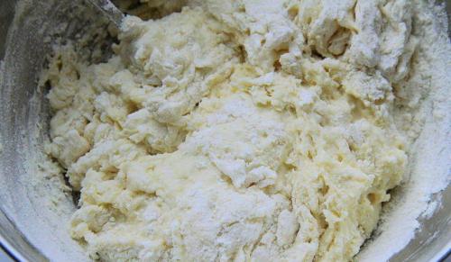 Воздушное и нежное слоеное тесто за несколько минут. Как приготовить слоеное дрожжевое тесто?