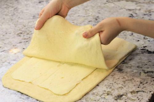 Воздушное и нежное слоеное тесто за несколько минут. Как приготовить слоеное дрожжевое тесто?