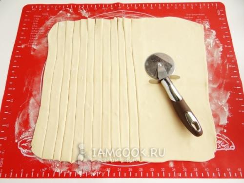 Секреты приготовления идеального торта полено из слоеного теста со сметанным кремом 20 Секреты приготовления идеального торта полено из слоеного теста со сметанным кремом 20