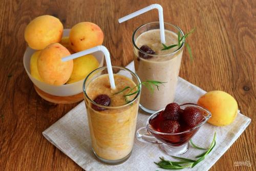 Как можно приготовить детокс-смузи дома. Готовим смузи: сладкие, полезные и детокс