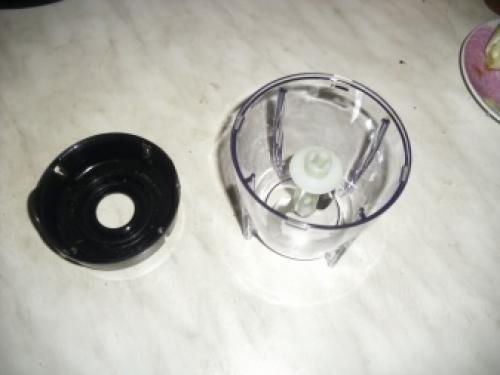 Отличия блендера от измельчителя. Разница между блендером и измельчителем 13 Отличия блендера от измельчителя. Разница между блендером и измельчителем 13