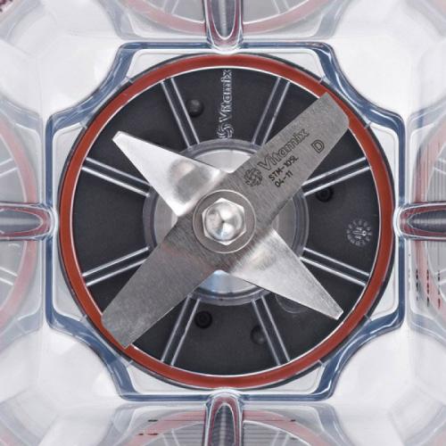 Миксер или блендер с венчиком. Основная разница между миксером и блендером