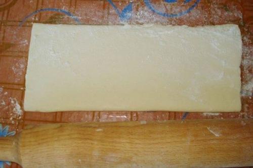 Что можно сделать из слоеного теста на сковороде. Какую выпечку из слоеного теста можно приготовить на сковороде