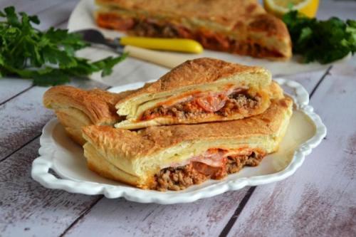 Красивый пирог из слоеного теста. Пирог из слоеного теста: 15 вкусных рецептов приготовления