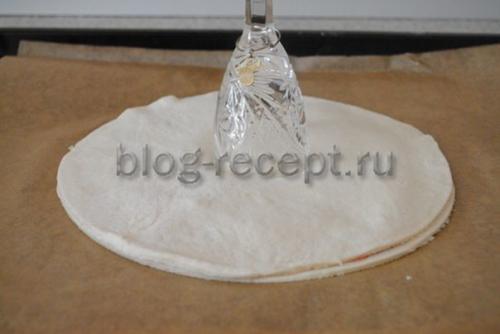 Пирог из слоеного теста с вареньем. Простой и быстрый пирог из слоеного теста с вареньем