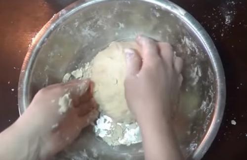 СЛОЕНОЕ тесто в домашних условиях быстрого.. Слоеное тесто: 3 быстрых бездрожжевых рецепта слоеного теста