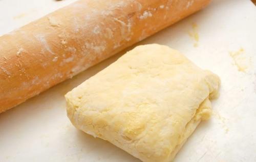 СЛОЕНОЕ тесто в домашних условиях быстрого.. Слоеное тесто: 3 быстрых бездрожжевых рецепта слоеного теста