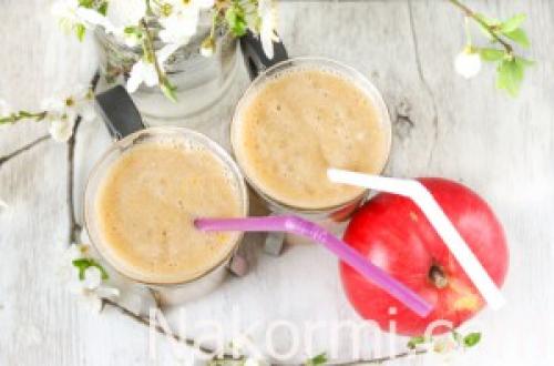 Смузи из банана и яблока с молоком. Яблочно-банановый смузи