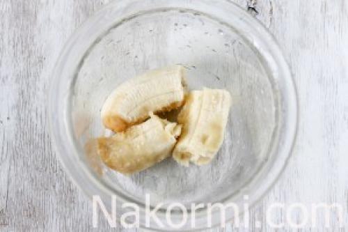 Смузи из банана и яблока с молоком. Яблочно-банановый смузи