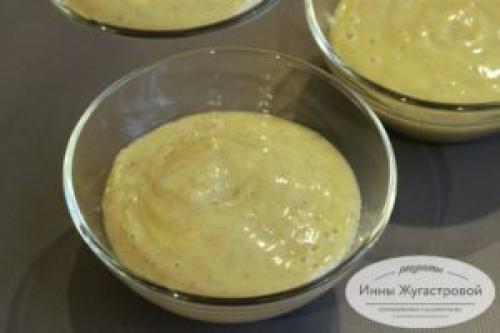 Смузи с яблоком киви и бананом. Смузи-боул из киви, яблока и бананов с добавлением лимона и мяты