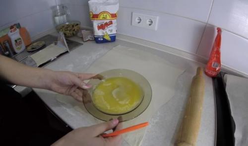 Штрудель с яблоками из бездрожжевого слоеного теста. Штрудель с яблоками из слоеного теста – самые вкусные рецепты