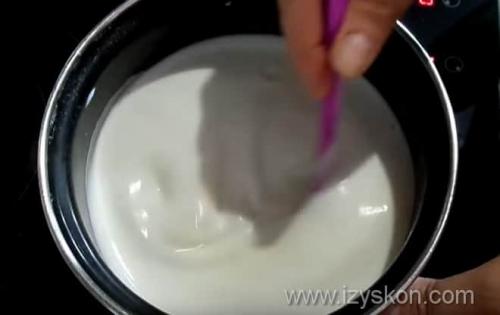 Наполеон из слоеного дрожжевого теста. Рецепт крема для торта «Наполеон» из готового слоеного теста