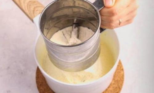 Торт Наполеон из слоеного бездрожжевого теста. Торт Наполеон из готового слоеного теста – 8 рецептов в домашних условиях