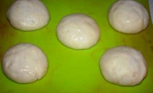 Готовое слоёное тесто бывает дрожжевое и бездрожжевое. Основные виды слоеного теста 04 Готовое слоёное тесто бывает дрожжевое и бездрожжевое. Основные виды слоеного теста 04