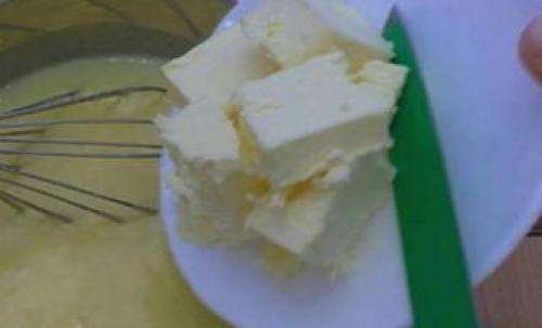 Заварной крем для слоеного торта. Крем для торта Наполеон – 10 самых вкусных рецептов