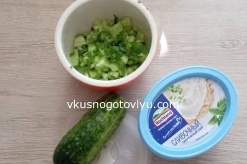 5 самых вкусных закусок из слоеного теста