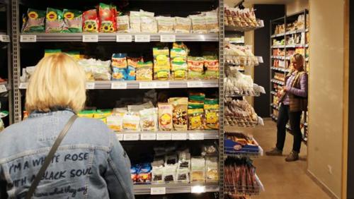 Какие преимущества имеют целые фрукты перед соками и смузи