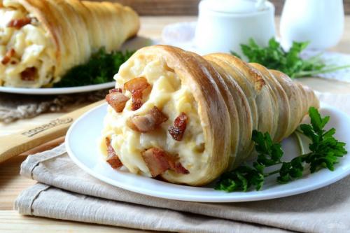 Вторые блюда из слоеного теста. Что приготовить из слоеного теста: 20 быстрых и вкусных блюд