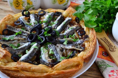 Вторые блюда из слоеного теста. Что приготовить из слоеного теста: 20 быстрых и вкусных блюд