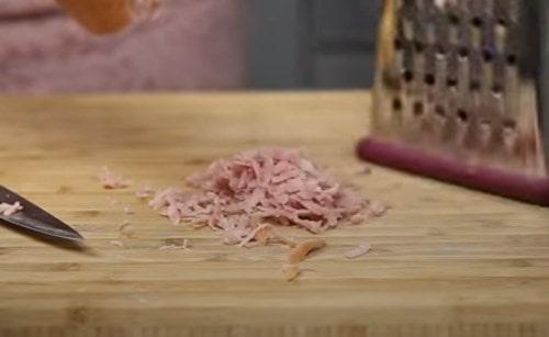 Кружочки из слоеного теста с начинкой. Закуски из слоеного теста с начинкой — лучшие рецепты на праздничный стол