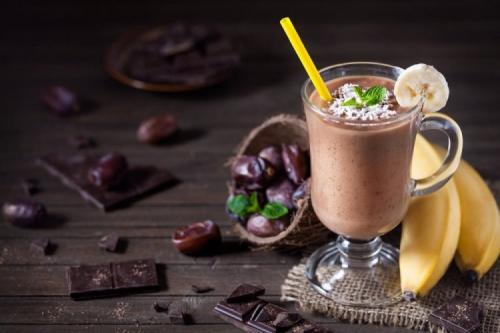 Что нужно для приготовления бананового молочного коктейля без блендера. 15 быстрых рецептов молочного коктейля с бананом