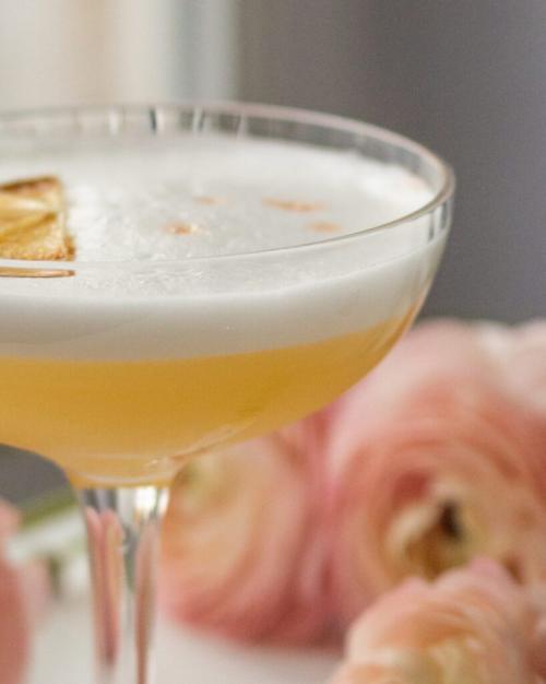 Как можно придать коктейлю более кремообразную консистенцию. Коктейль Виски Сауер (Whisky Sour)