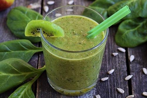 Зеленый смузи со шпинатом рецепт. 20 смузи со шпинатом, которые разнообразят твой рацион