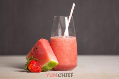 Как правильно приготовить фруктовый смузи с водой, чтобы сохранить максимум витаминов. Рецепты смузи на воде