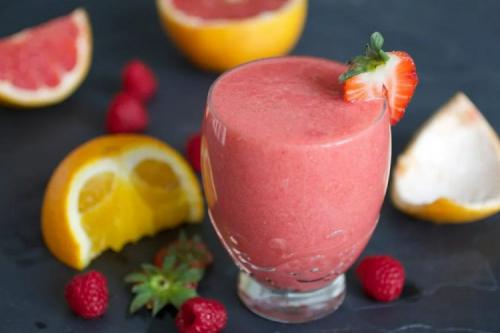 Какие молочные продукты лучше использовать для клубничного смузи. 20 смузи с клубникой, от которых у тебя потекут слюнки