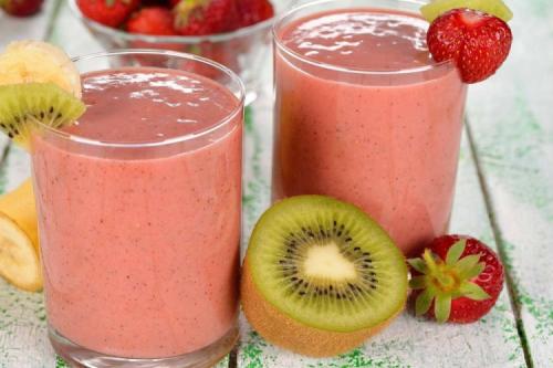 Какие молочные продукты лучше использовать для клубничного смузи. 20 смузи с клубникой, от которых у тебя потекут слюнки