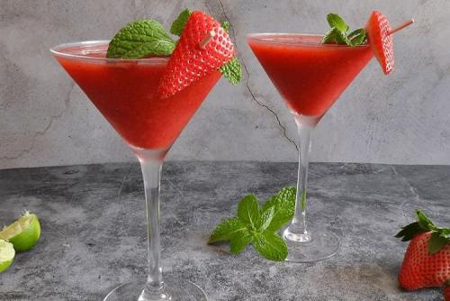 Как приготовить коктейли в блендере. 30 рецептов безалкогольных коктейлей, которые легко приготовить дома