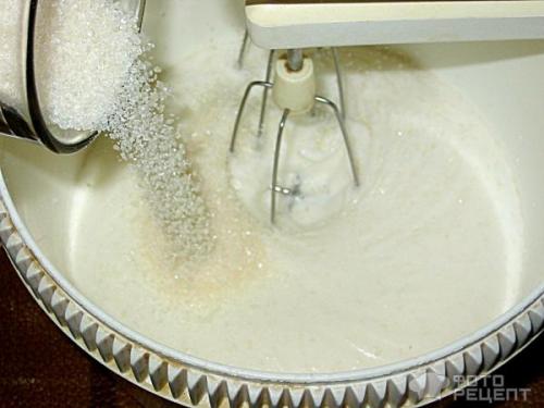 Трубочки из дрожжевого теста. Рецепт: Трубочки из слоеного дрожжевого теста - с белковым кремом