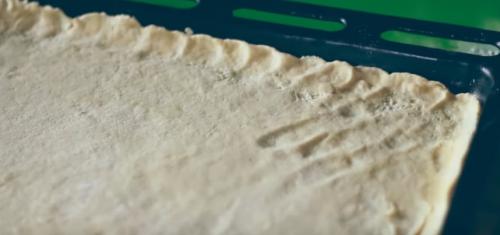 Пахлава из слоеного дрожжевого теста. Готовим армянскую пахлаву в домашних условиях: вкуснейший рецепт из готового слоеного теста с фото