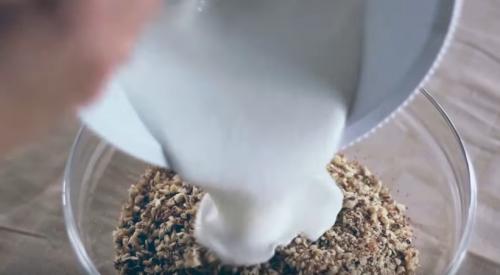 Пахлава из слоеного дрожжевого теста. Готовим армянскую пахлаву в домашних условиях: вкуснейший рецепт из готового слоеного теста с фото