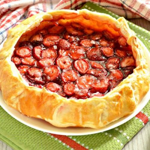 Торт из слоеного теста с ягодами. Пироги с ягодами, Пироги из слоеного теста - рецепты приготовления