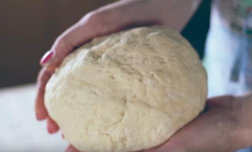 Пахлава из слоеного дрожжевого теста. Готовим армянскую пахлаву в домашних условиях: вкуснейший рецепт из готового слоеного теста с фото