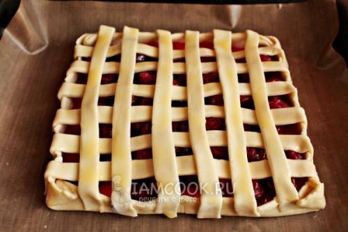 Вкусный и легкий: рецепт Полино торт из слоеного теста с вишней 03