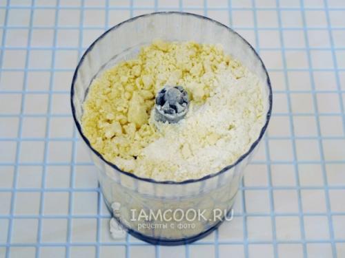 Вкусный рецепт пирожных наполеон из слоеного теста со сгущенкой 12