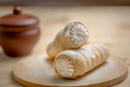 Начинка для трубочек из слоеного теста. Трубочки из слоёного теста – 5 рецептов приготовления с разными начинками