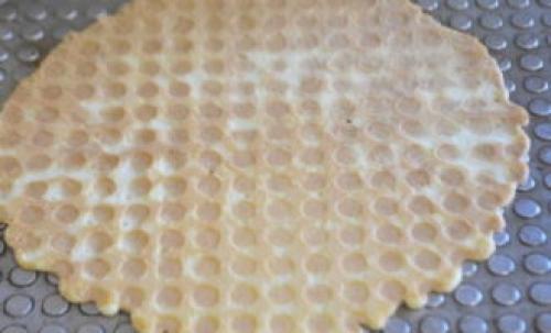 Вафельные трубочки (рецепт для электровафельницы). Классический рецепт вафельных трубочек в электовафельнице