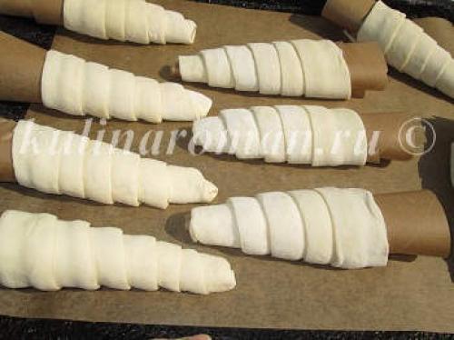 Слоеные трубочки с белковым кремом. Ингредиенты: